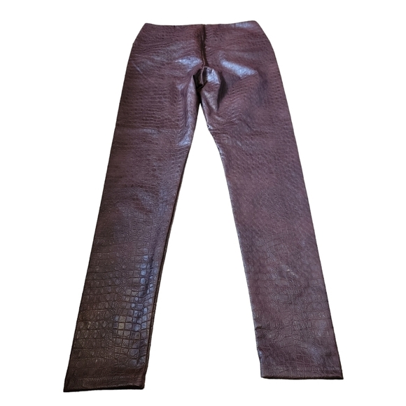 7 for all Mankind Women’s Sz.M brown faux leather croc pants edgy bold darkcore - Picture 3 of 10